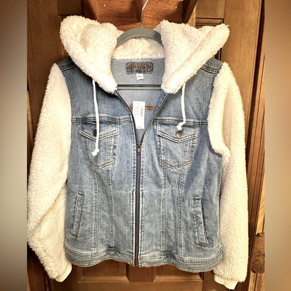 BNWT MAURICES Sherpa Jean jacket
